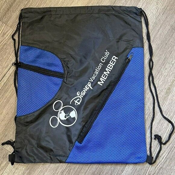Disney Vacation Club DVC Mesh Bag Lightweight Drawstring Backpack NEW Blue Black - Picture 1 of 2